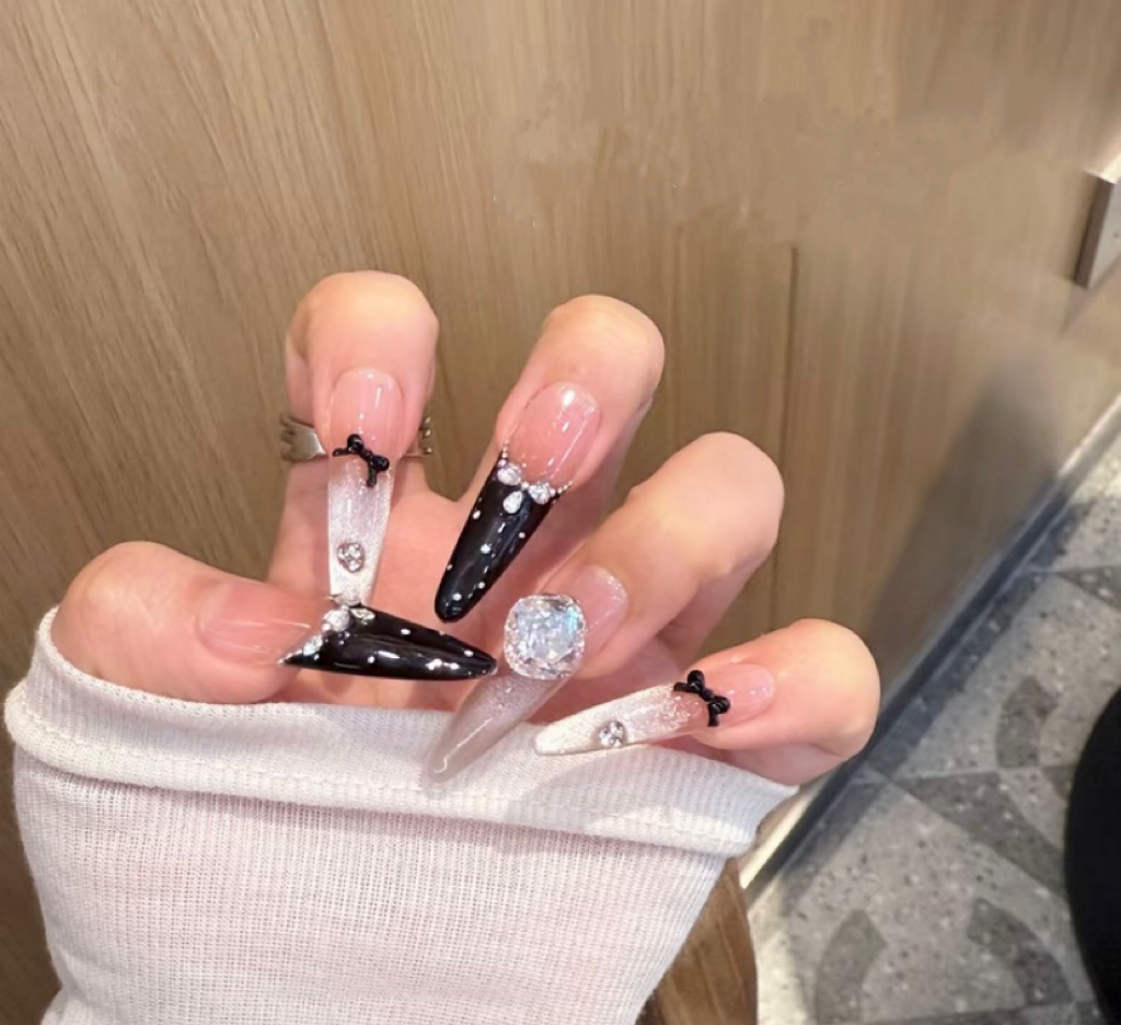 【明月晚宴】纯手工穿戴甲千金法式波点爆闪猫眼高级纯手作美甲贴