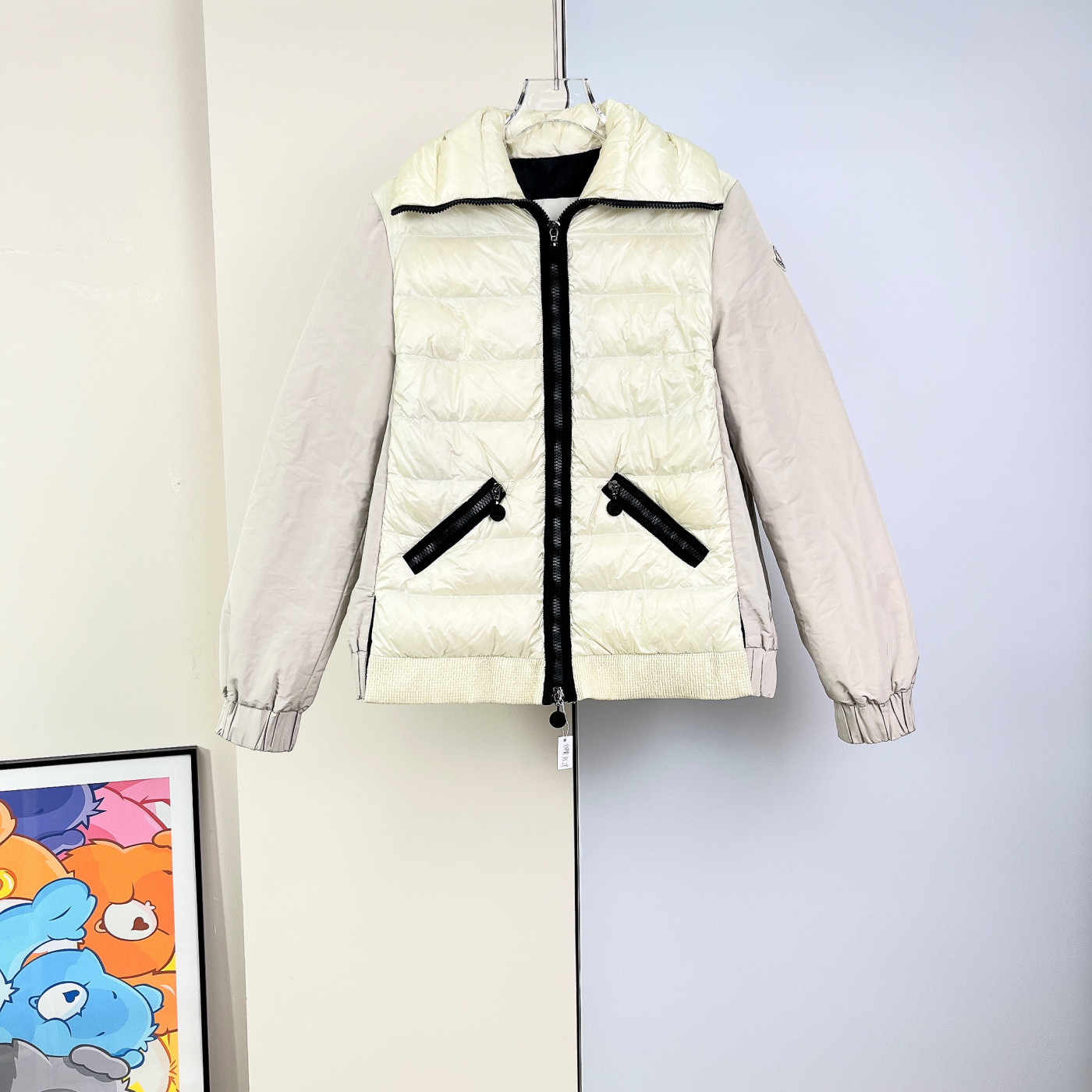 99新 MONCLER 羽绒服/2码/Xspr3529