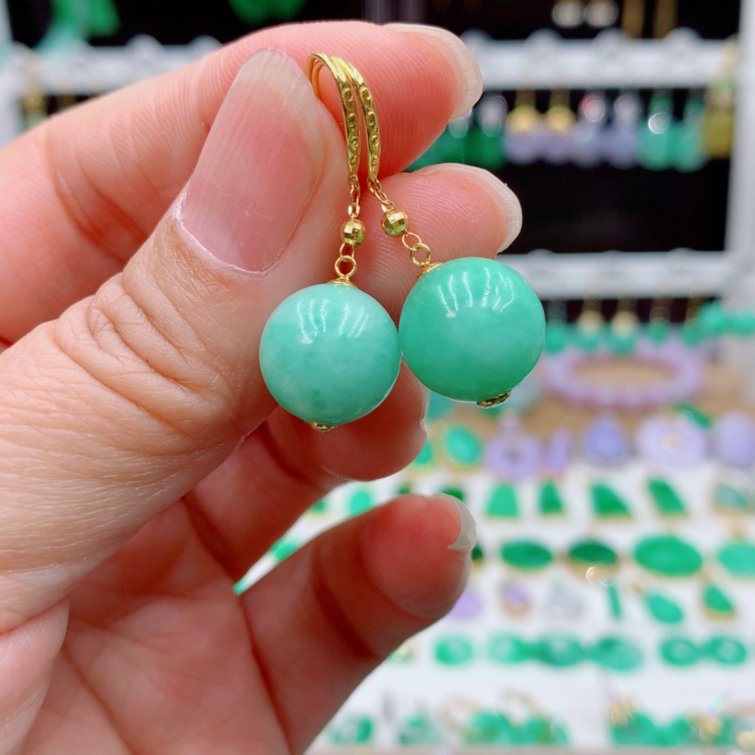 翡翠耳饰18K金镶嵌的