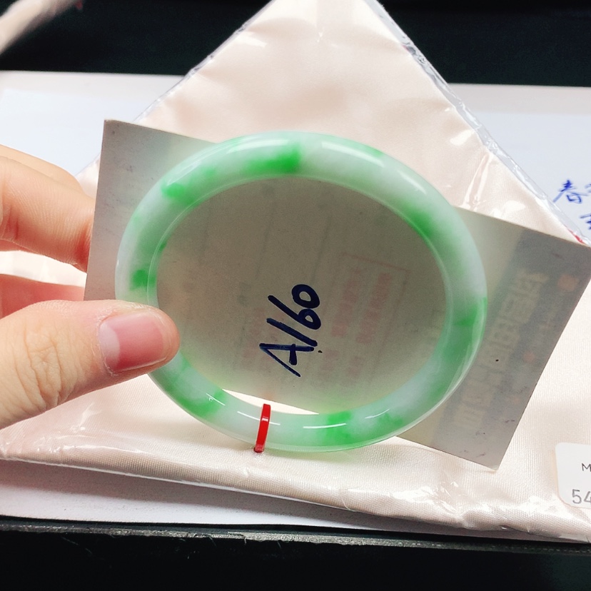 【闪购商品】翡翠手镯（圆镯）未镶嵌天然缅甸a货手镯54+