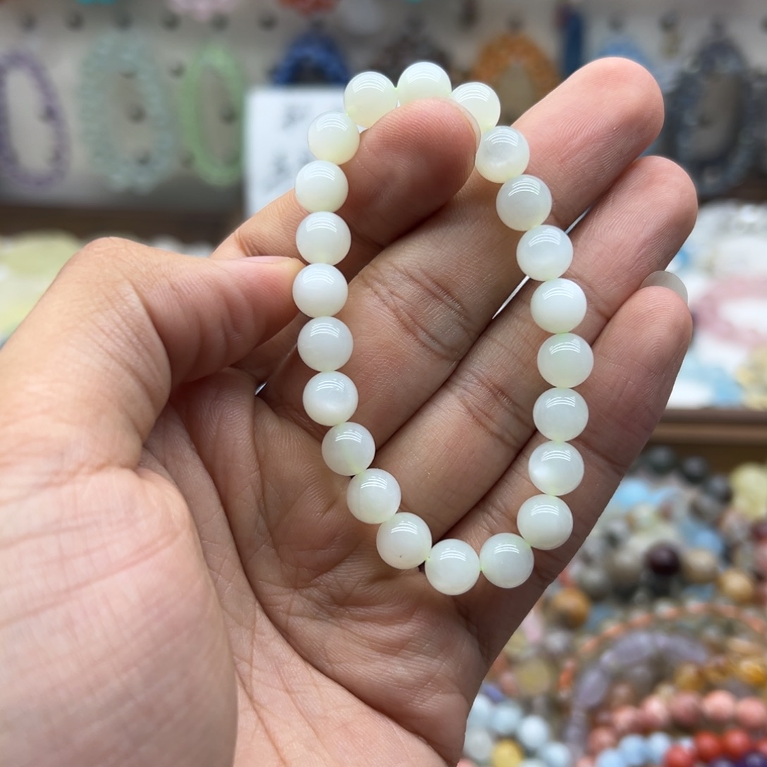 水晶手链未镶嵌8,4咪绿月光