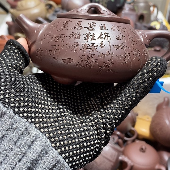 紫砂茶壶微瑕微笑