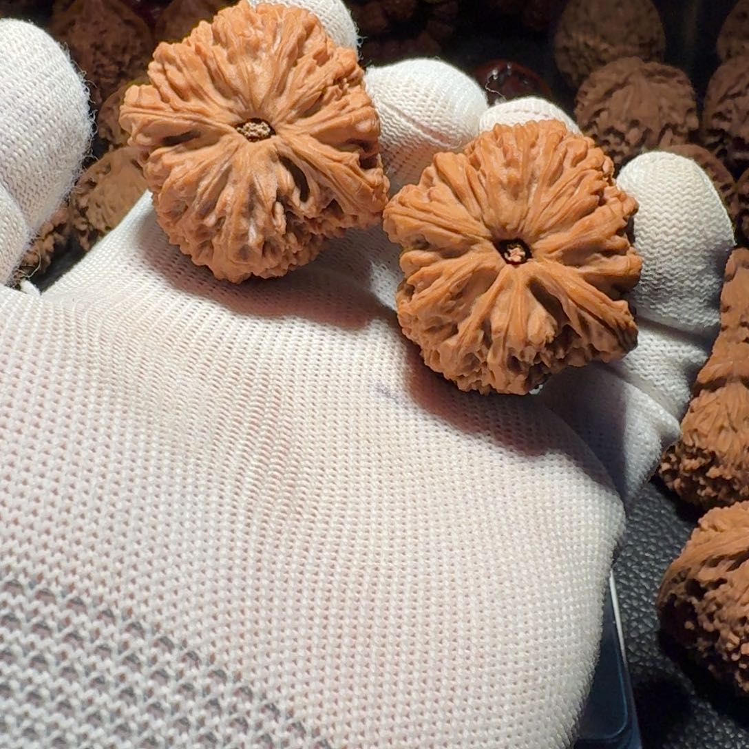 八***喜文玩核桃吊坠有修有黄有色差