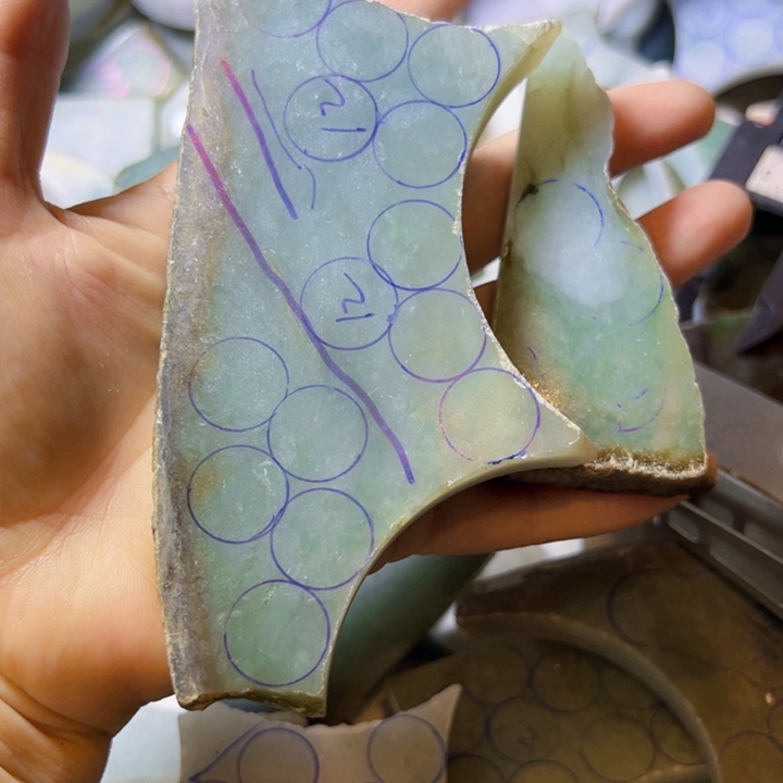 颈饰未镶嵌翡翠晴*.