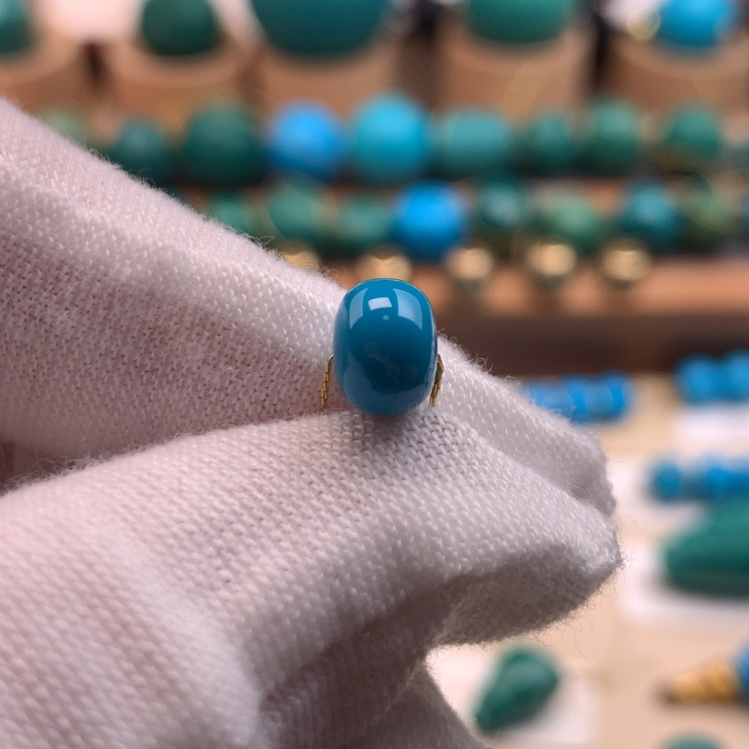 绿松石未镶嵌珠宝奇石7.2m