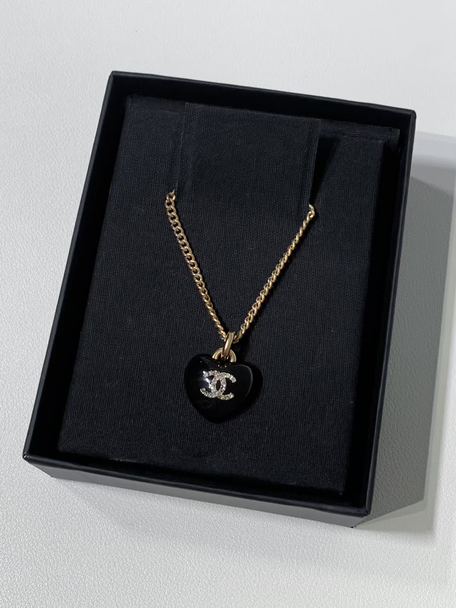 99新 Chanel/香奈儿 Chanel21P黑色亚克力爱心项链8561905