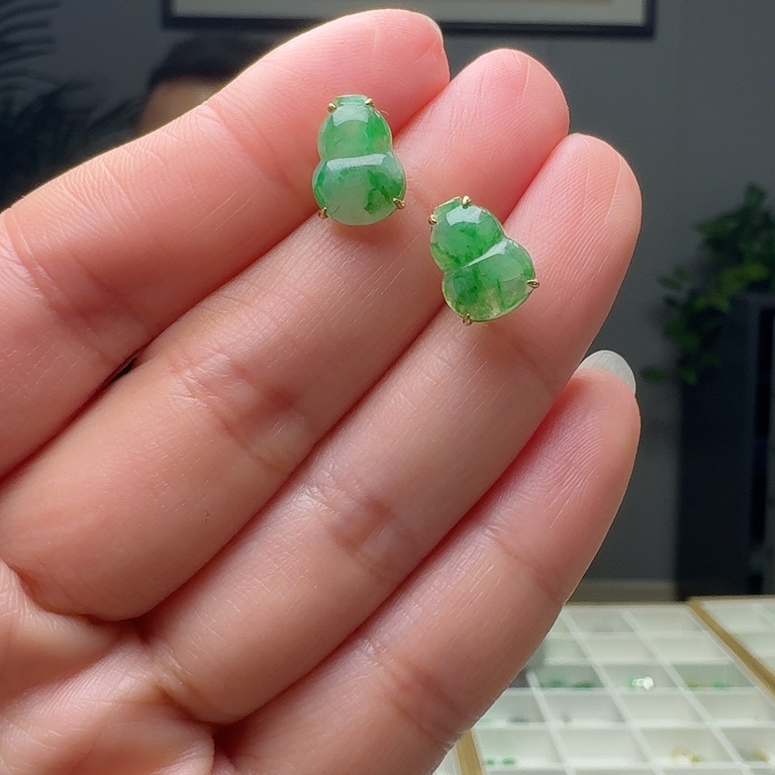 翡翠18K金镶嵌耳饰天然