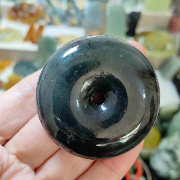 岫玉未镶嵌平安扣