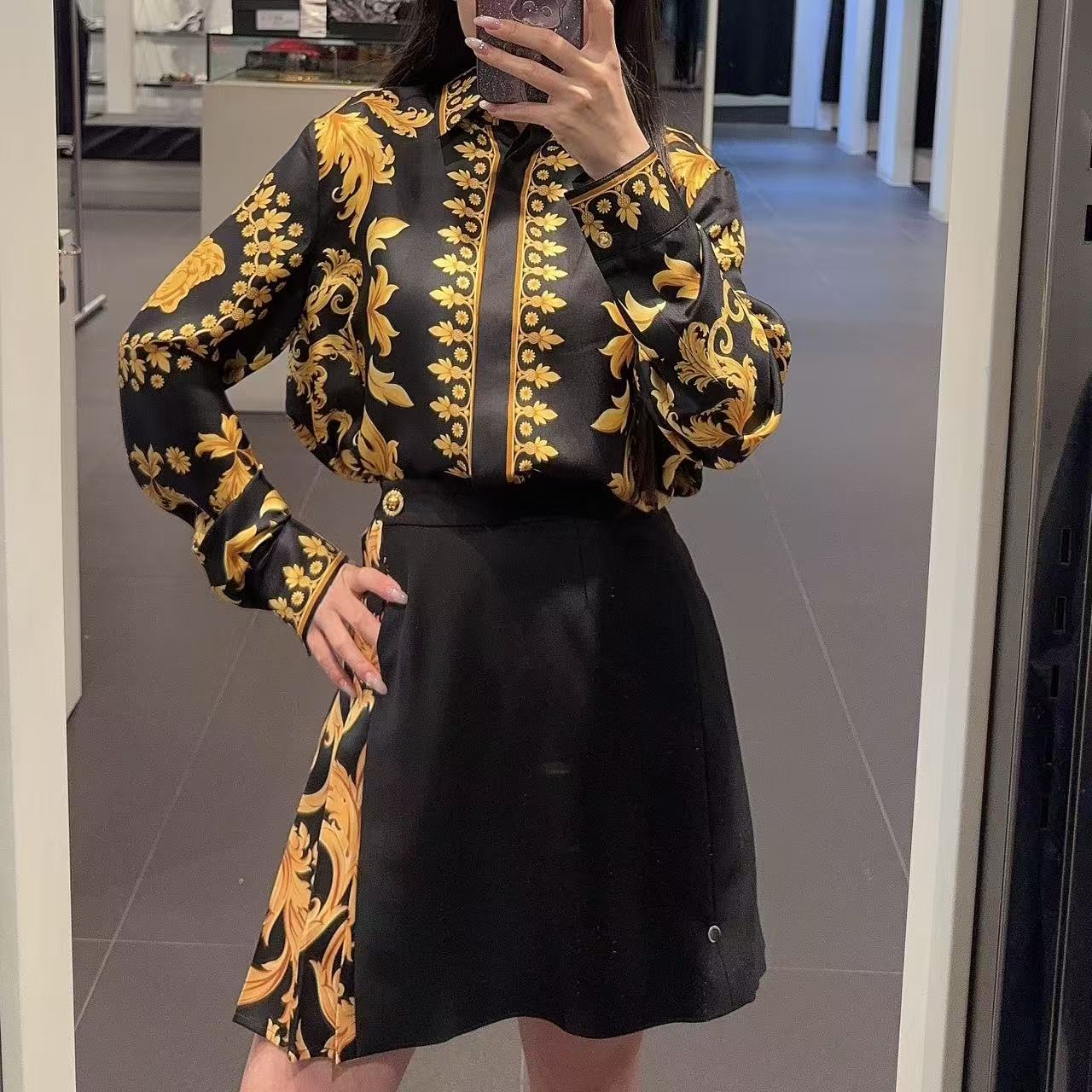 未使用 VERSACE/范思哲 女士巴洛克印花半身裙