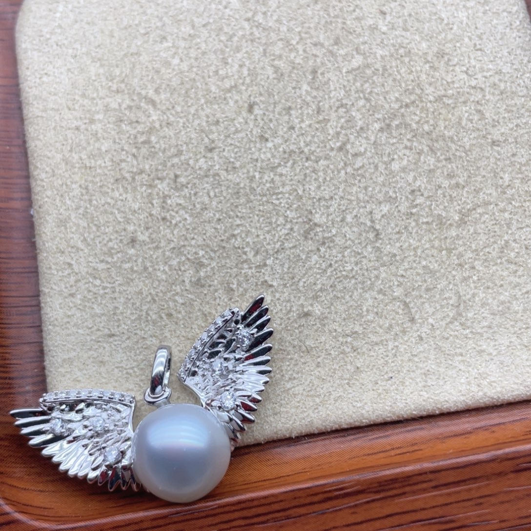 颈饰银S925镶嵌海水珍珠A106