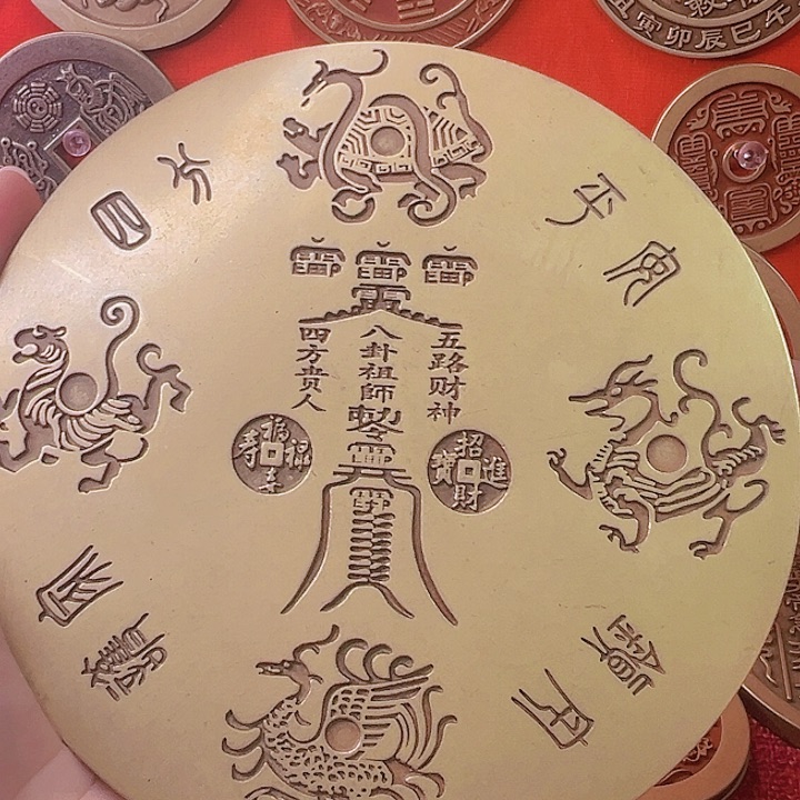 现代工艺品精品山花钱护您万周全