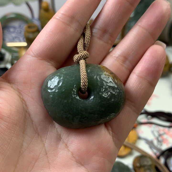 岫岩河磨玉（透闪石质玉）未镶嵌挂件