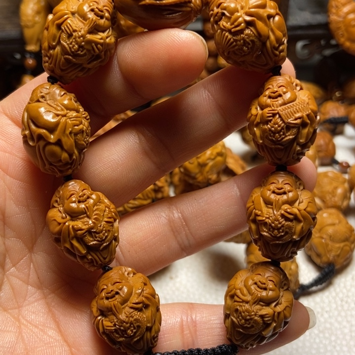 【闪购商品】橄榄核手串/手链八大财神1.7