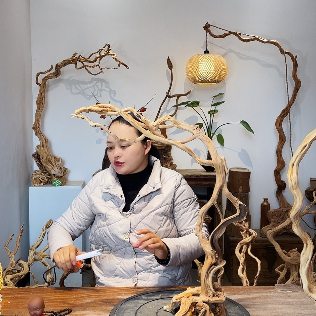 天然根雕陶制艺术品