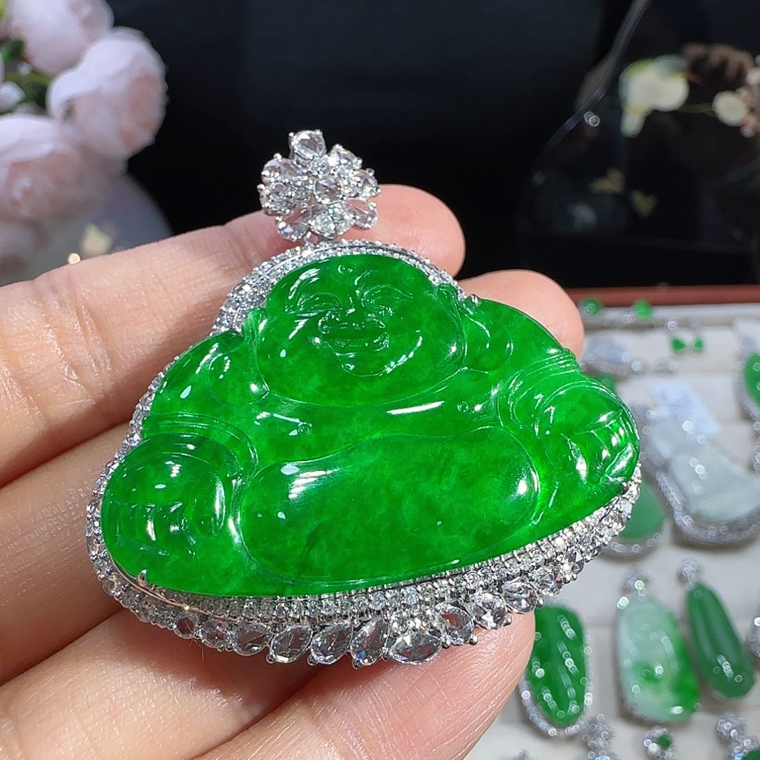 翡翠吊坠(不含链)18K金镶嵌