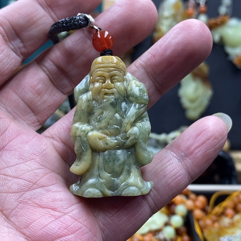 【闪购商品】蛇纹石玉吊坠未镶嵌