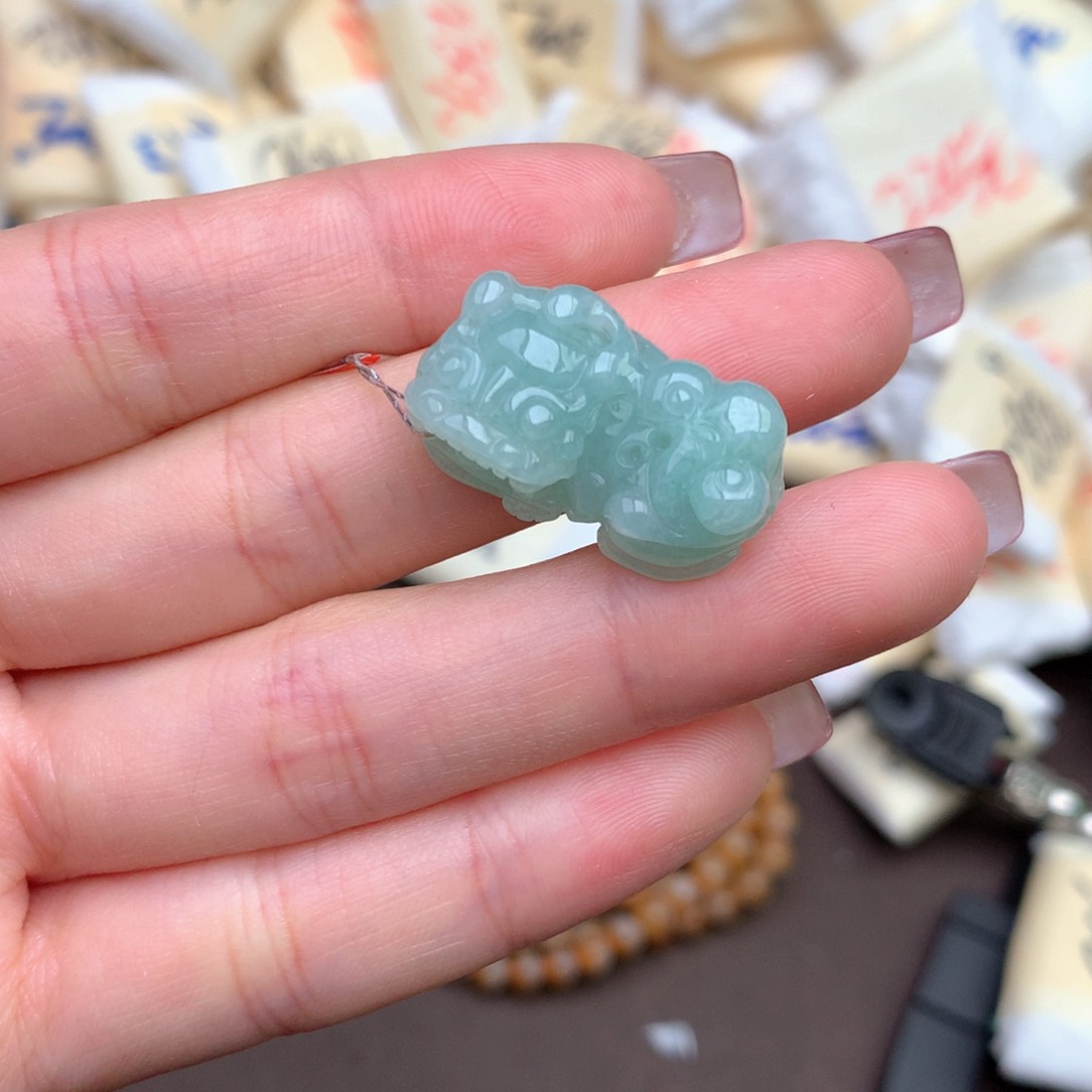 【闪购商品】翡翠挂件未镶嵌一