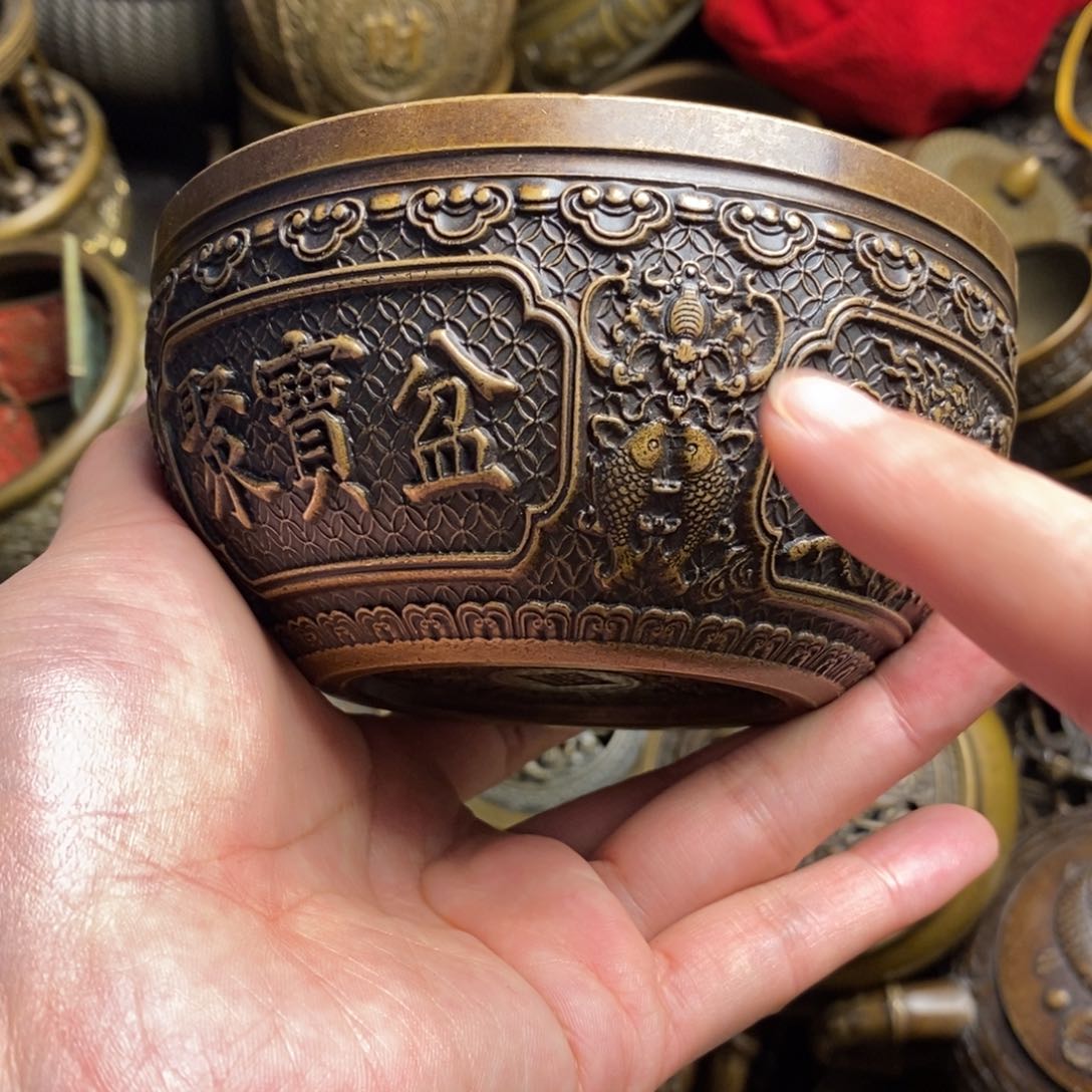 精美铜器做工精良