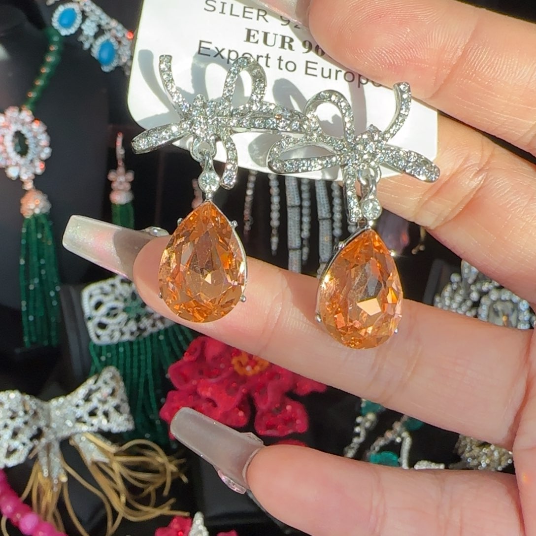 嫣***然琉璃纯铜合金耳饰