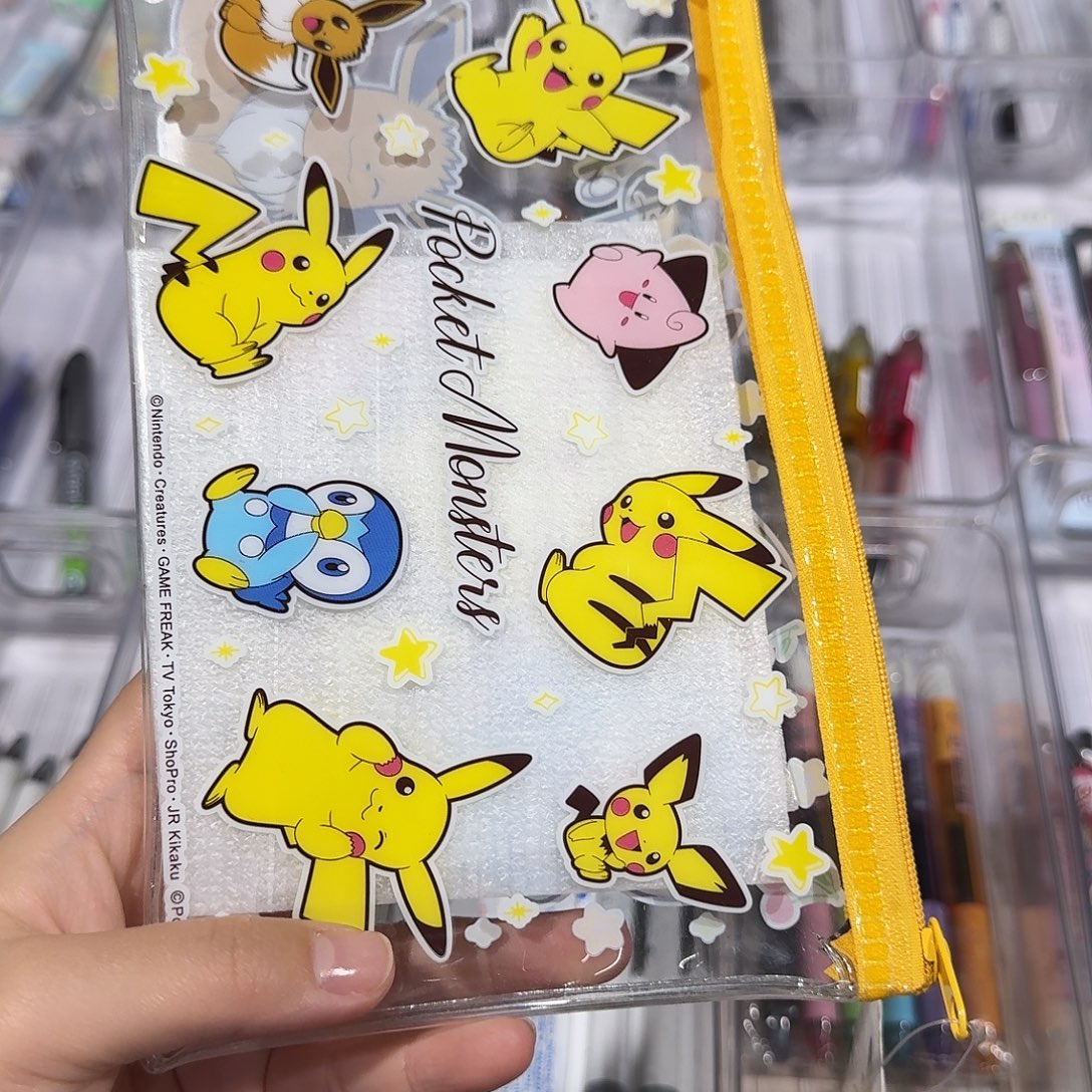 便携式皮卡丘笔袋一个