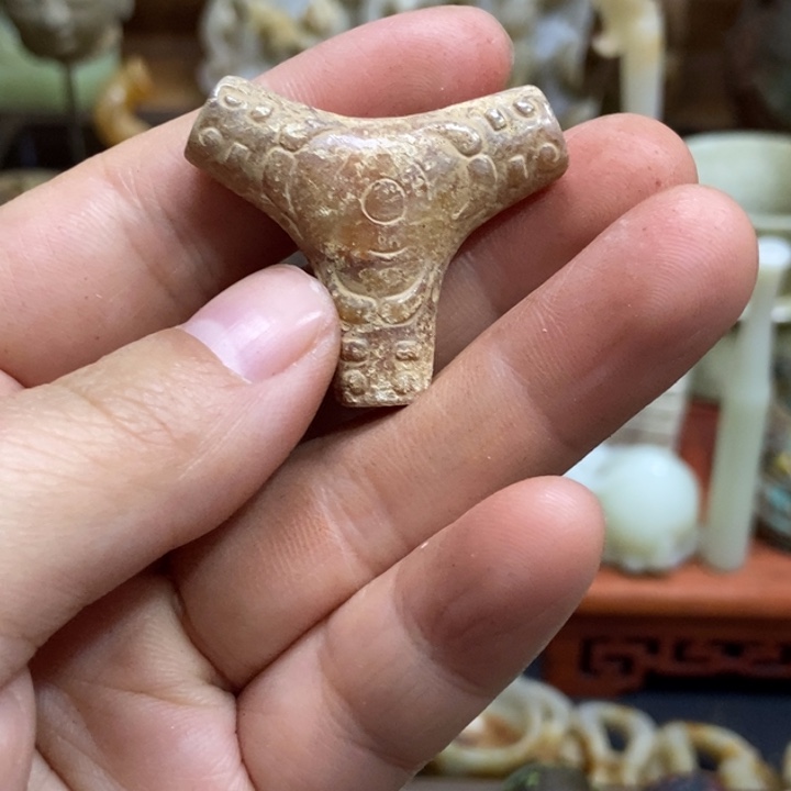 未镶嵌和田玉（糖玉）挂件