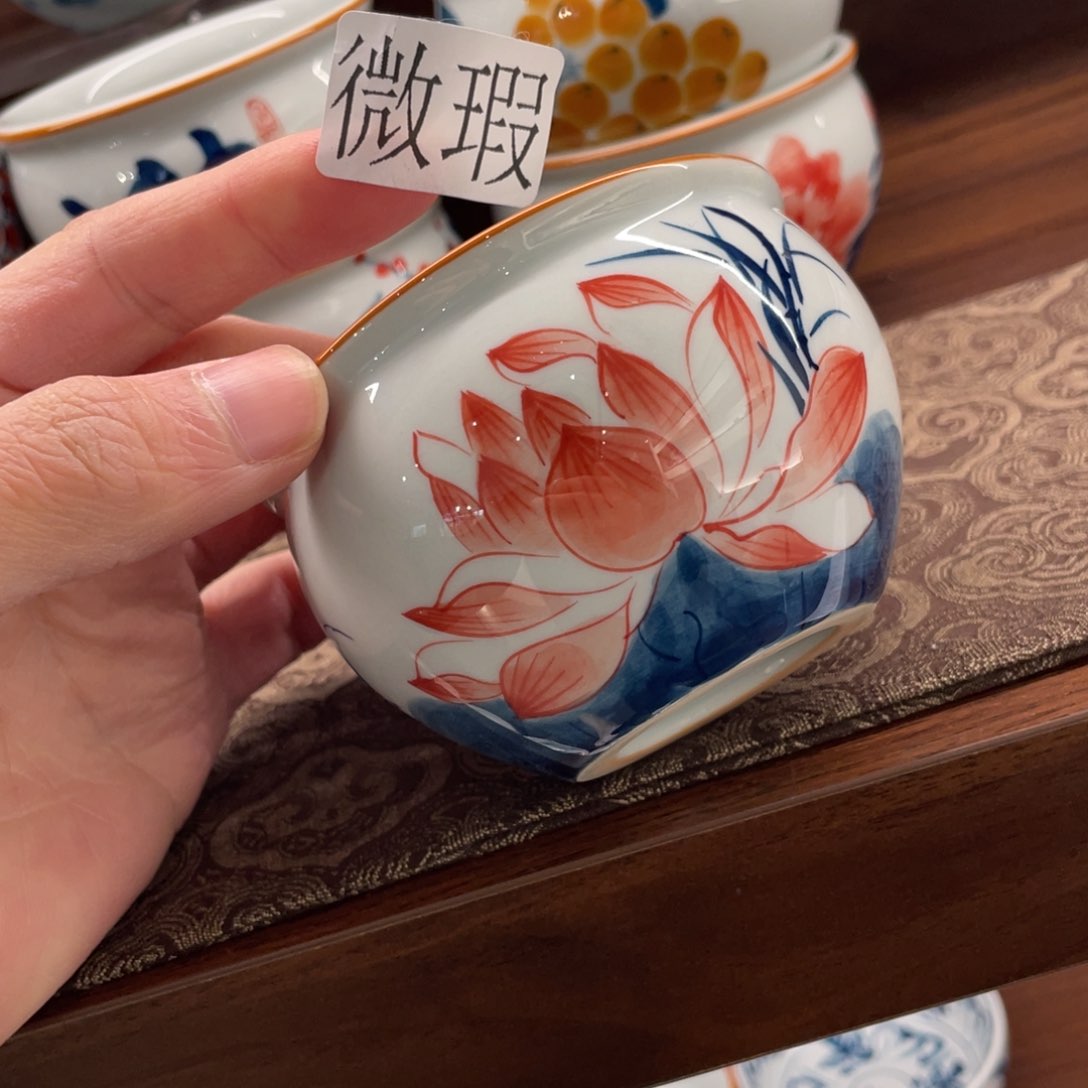 釉下手绘茶具微瑕