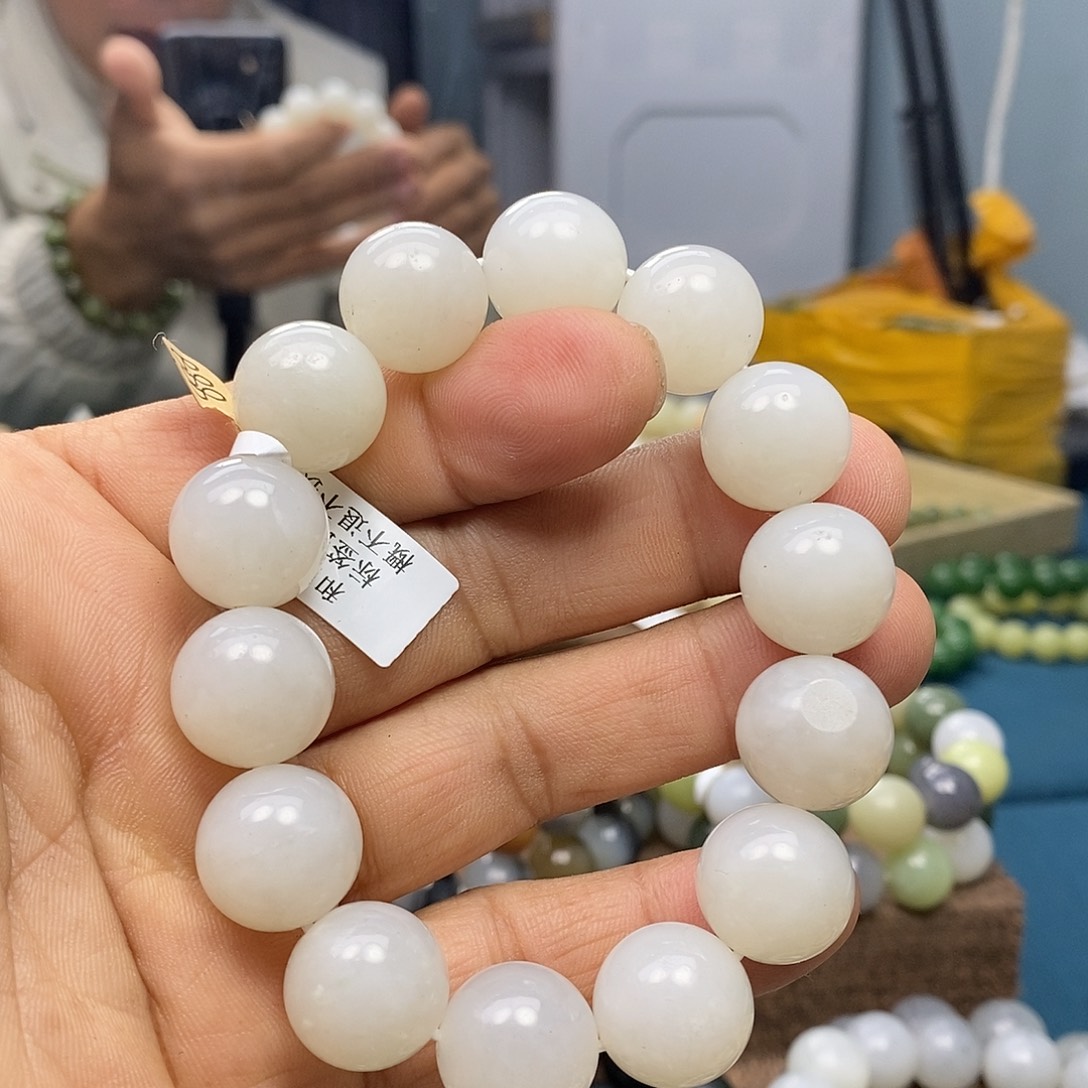 和田玉（糖玉）未镶嵌手链