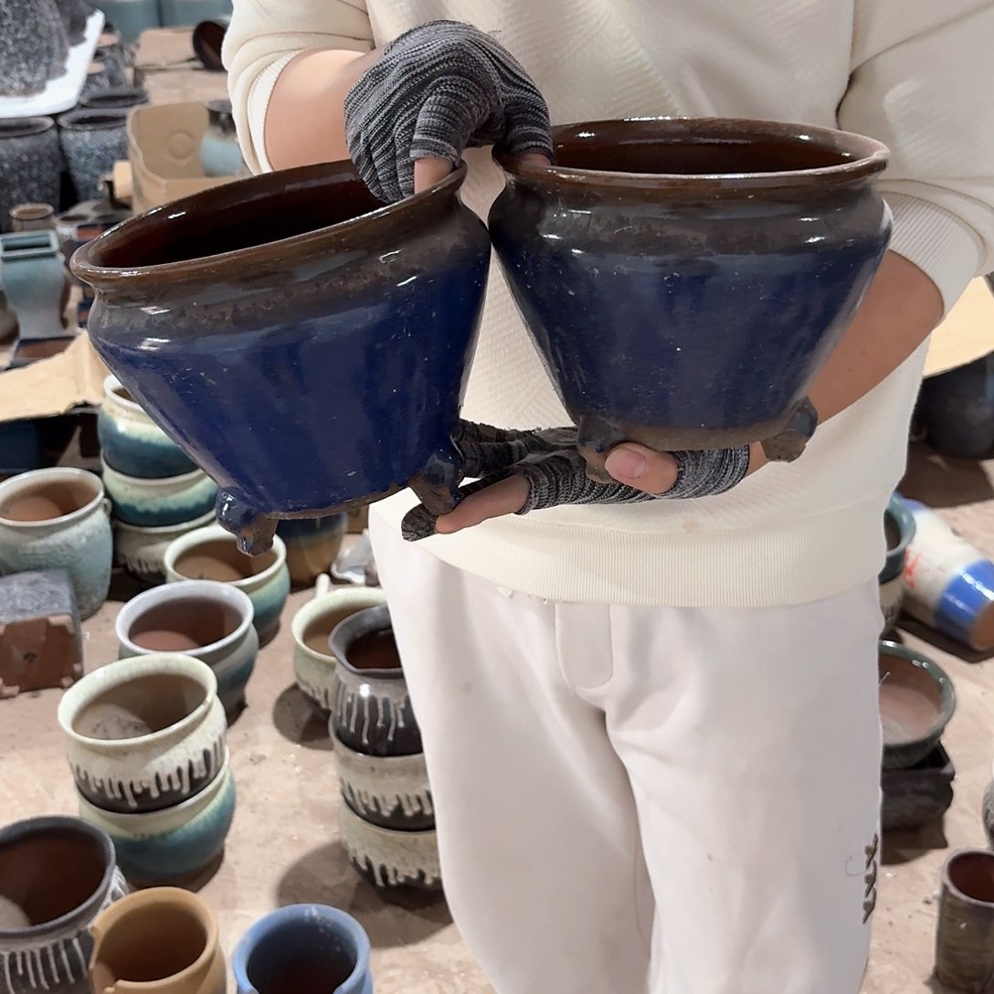 红陶口20高17两个