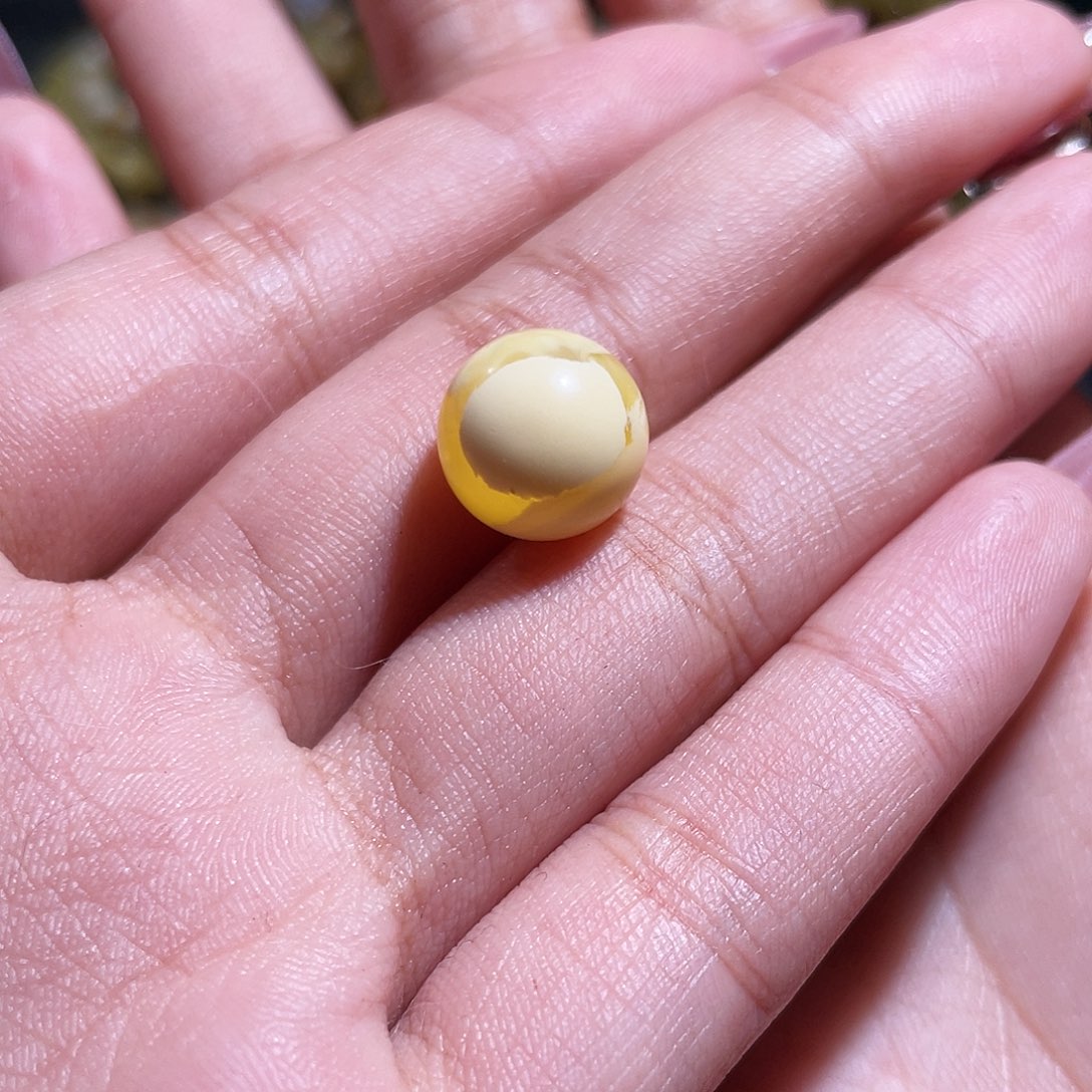 蜜蜡裸石未镶嵌风***i福利