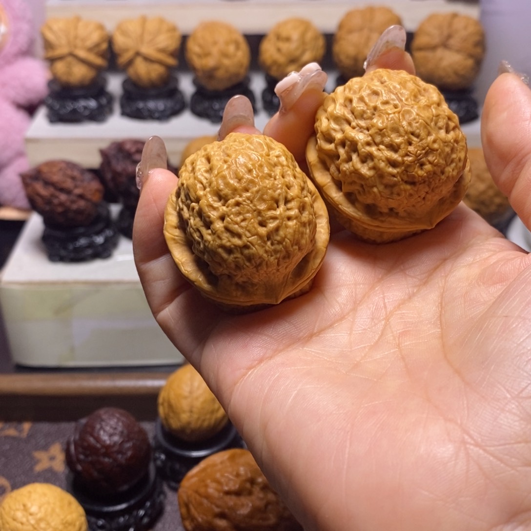 文玩核桃吊坠X30龙林铁狮子42尺
