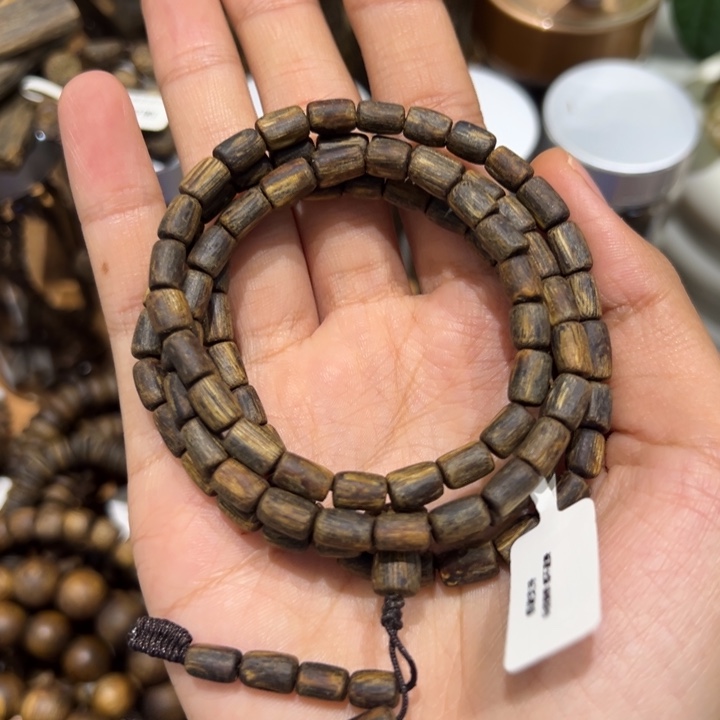 武***任沉香沉香碎屑0.5沉水桶珠