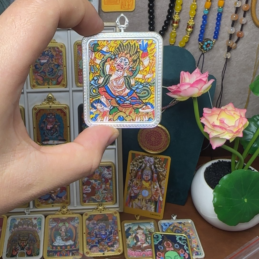 布艺铁合金白六臂捡漏价格手绘