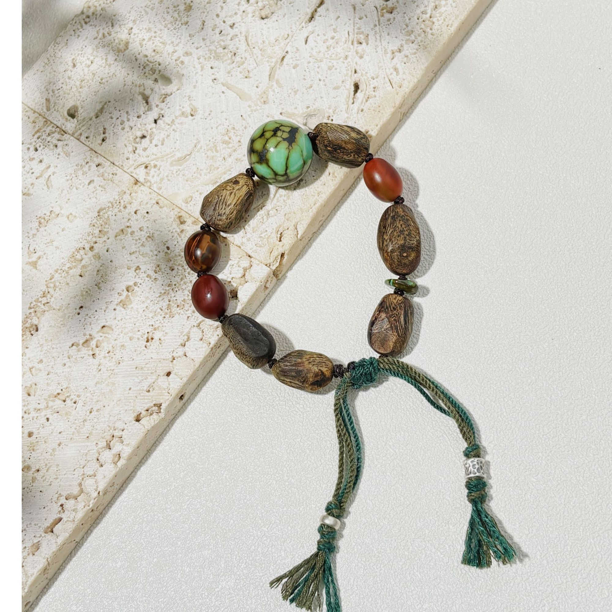 沉香包浆乌兰花手串.多样性发其一