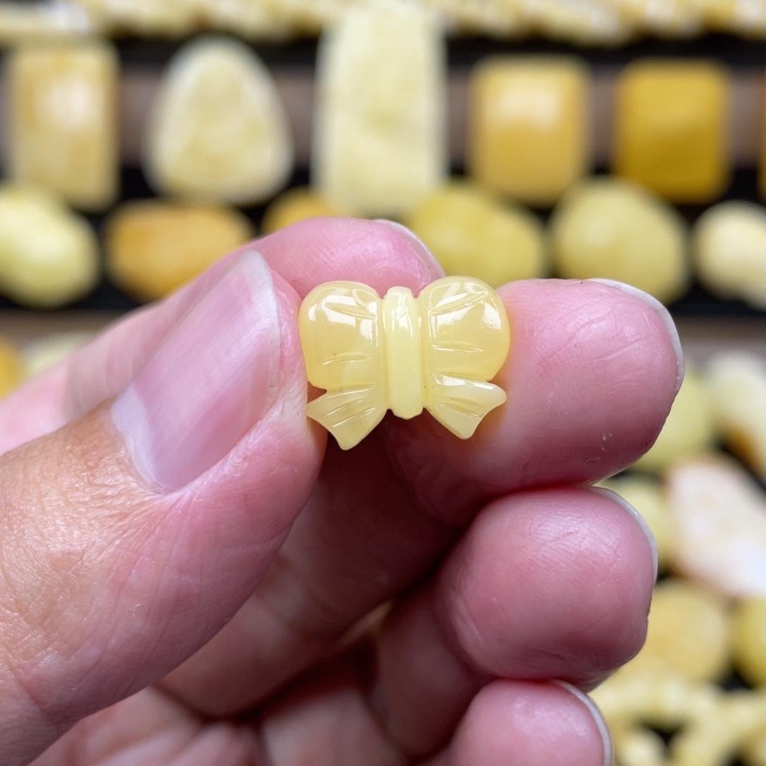 琥珀未镶嵌裸石琥珀蜜蜡