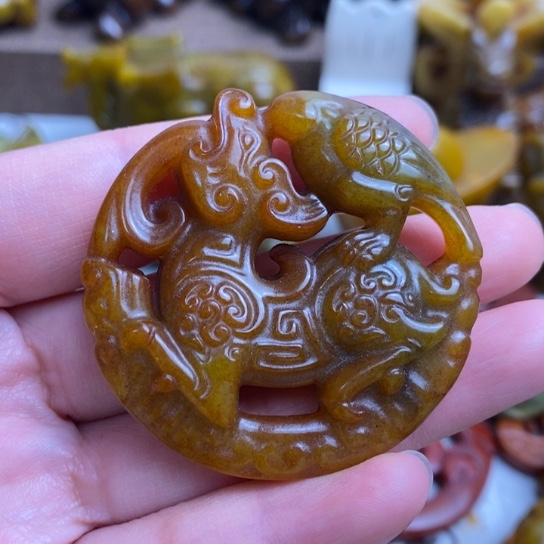蛇纹石玉未镶嵌颈饰136