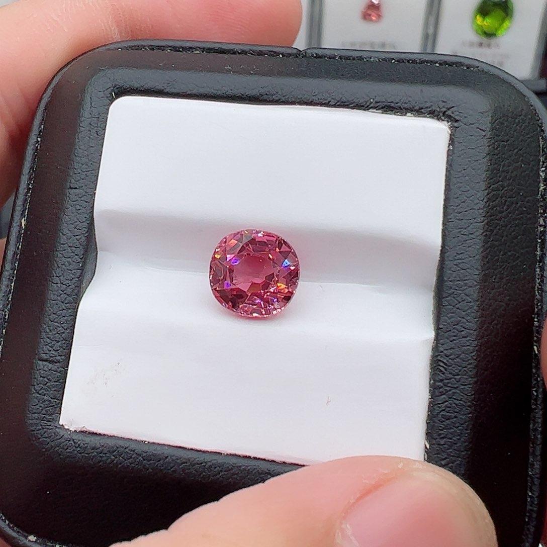 碧玺3.17克拉裸石未镶嵌