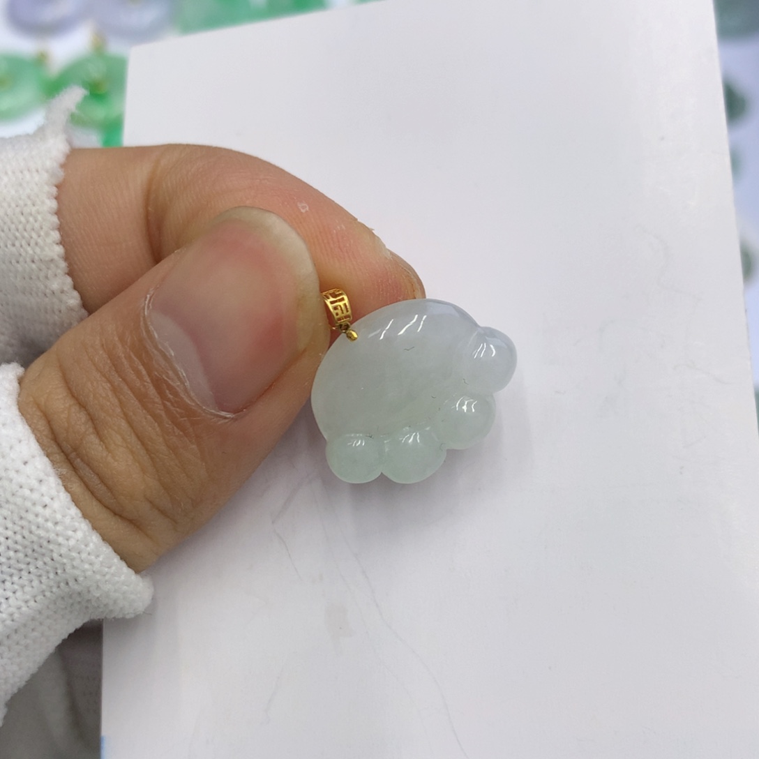 翡翠颈饰18K金镶嵌翡翠