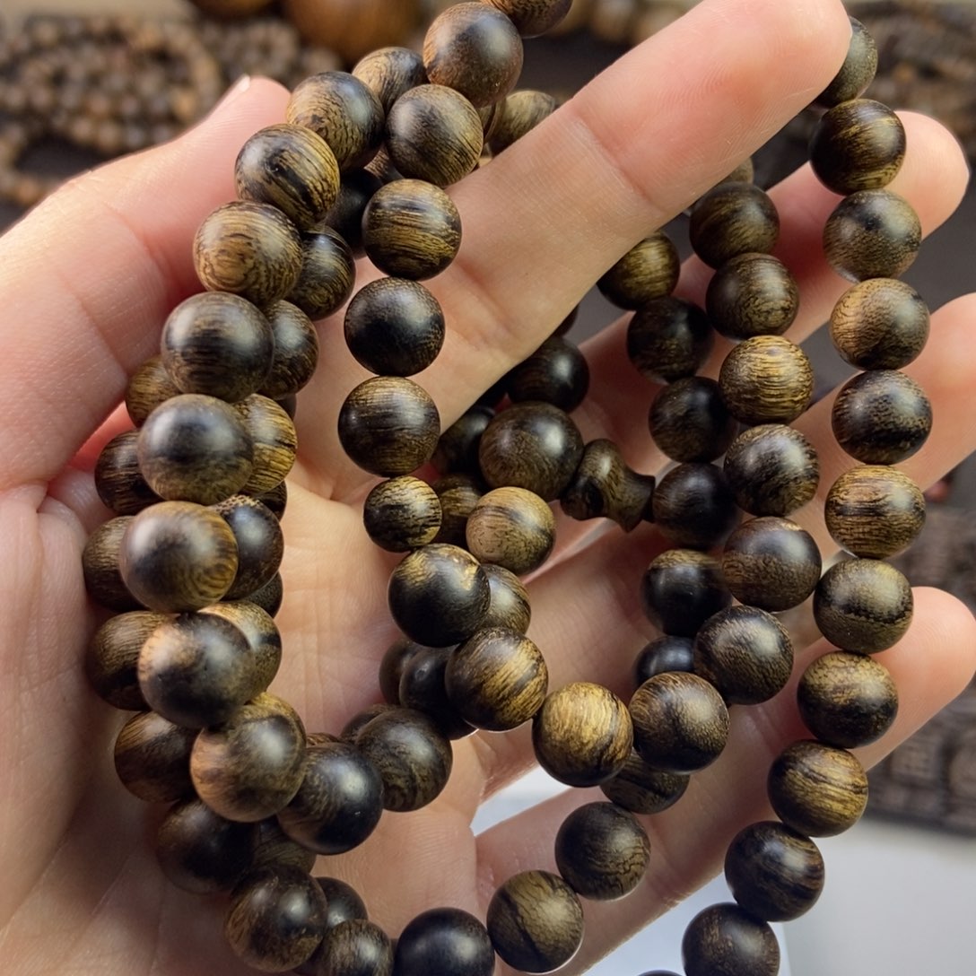 手串沉香牡*越南芽庄白奇楠留疤玉化虎斑