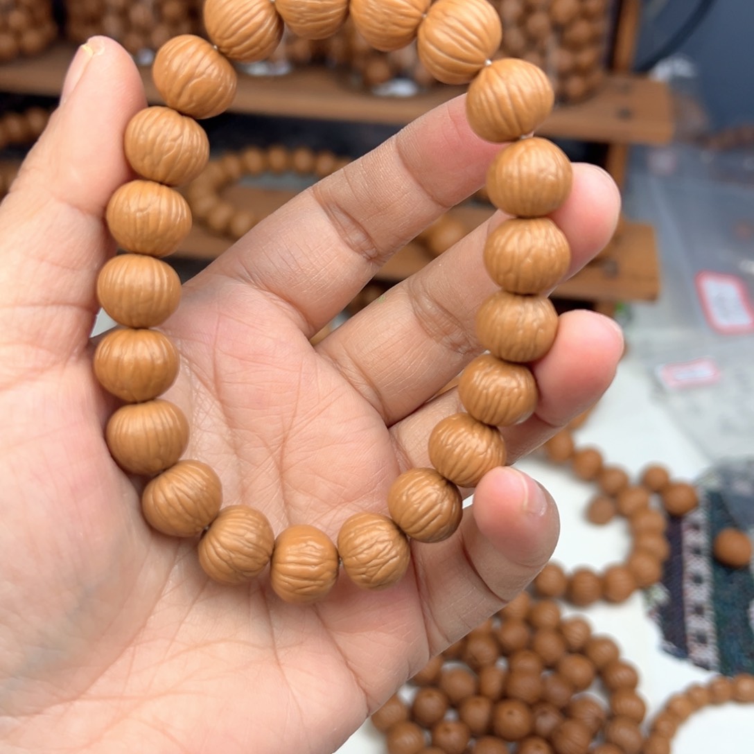 猴头核桃吊坠随*?土豪