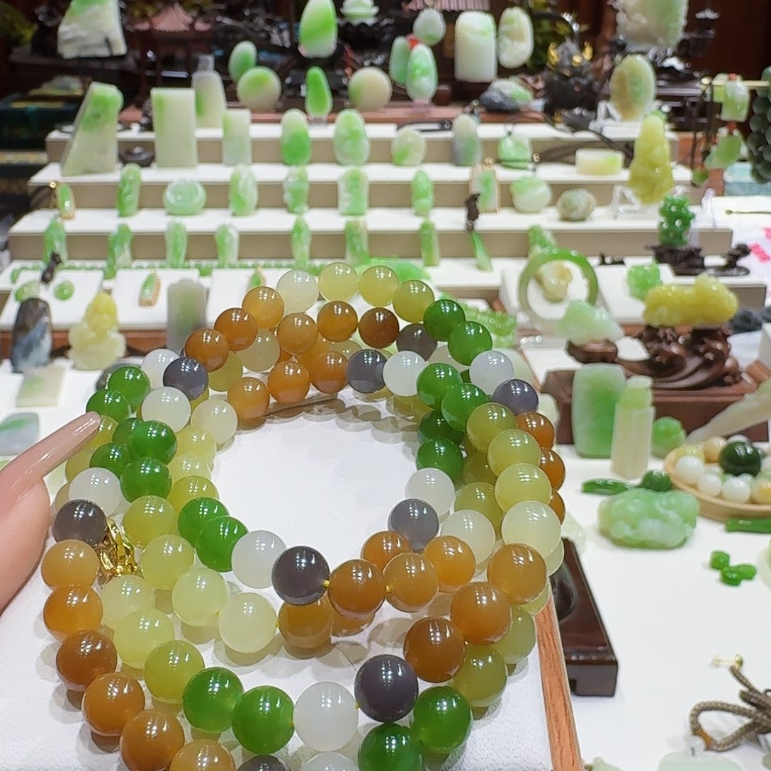 和田玉未镶嵌挂件多宝108