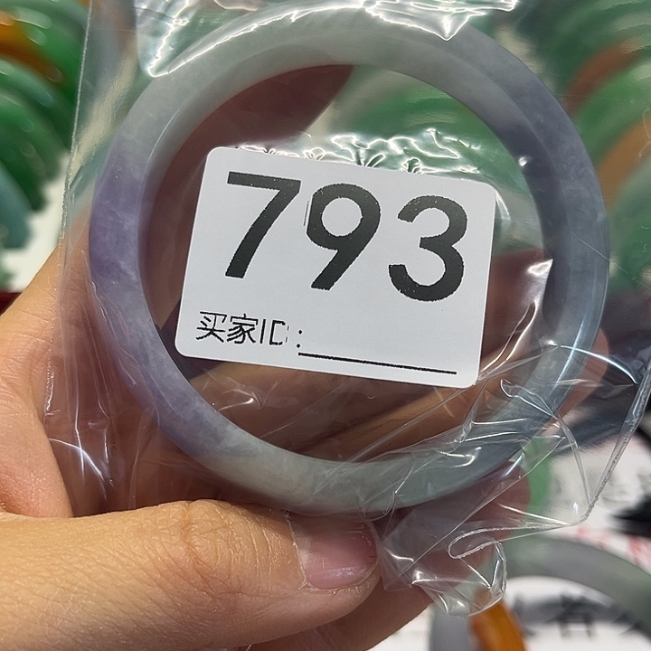 未镶嵌手镯翡翠好