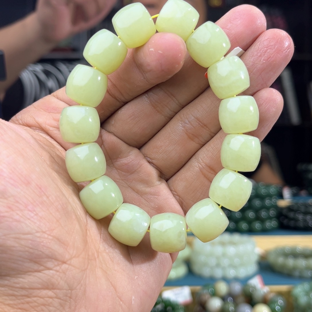 和田玉手串未镶嵌纯天然和田玉新疆若羌黄口料卡14直切