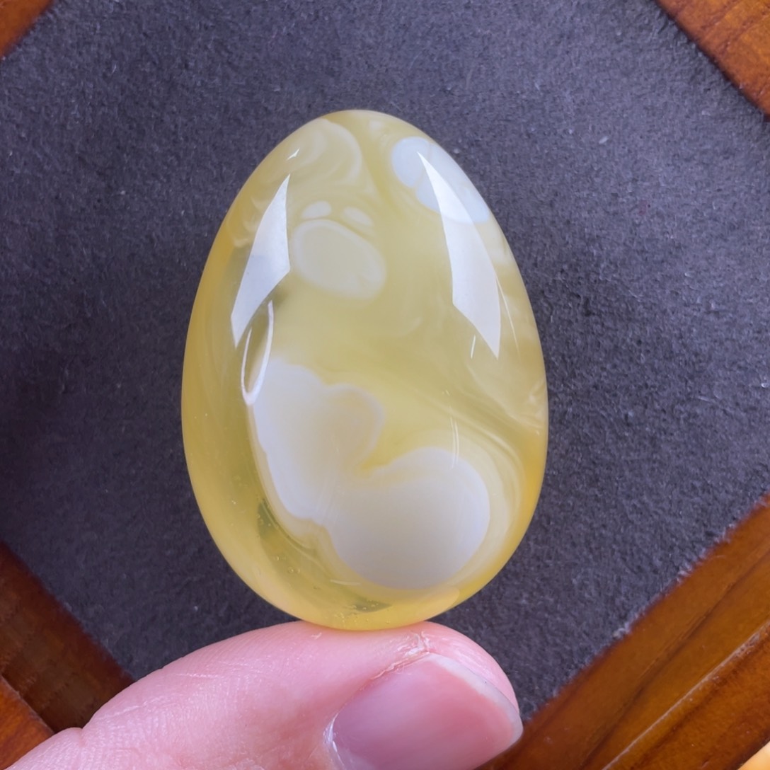 琥珀颈饰未镶嵌蜜蜡吊坠