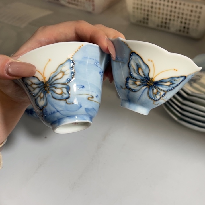 两件套哈哈哈哈哈哈