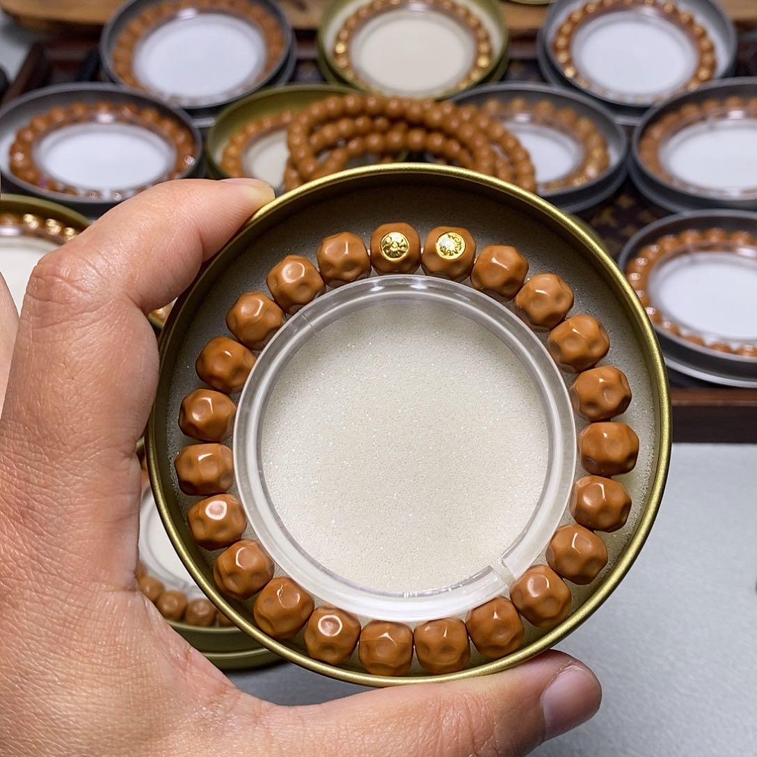 猴头核桃手串92号18k双标深坑奶酪10左右