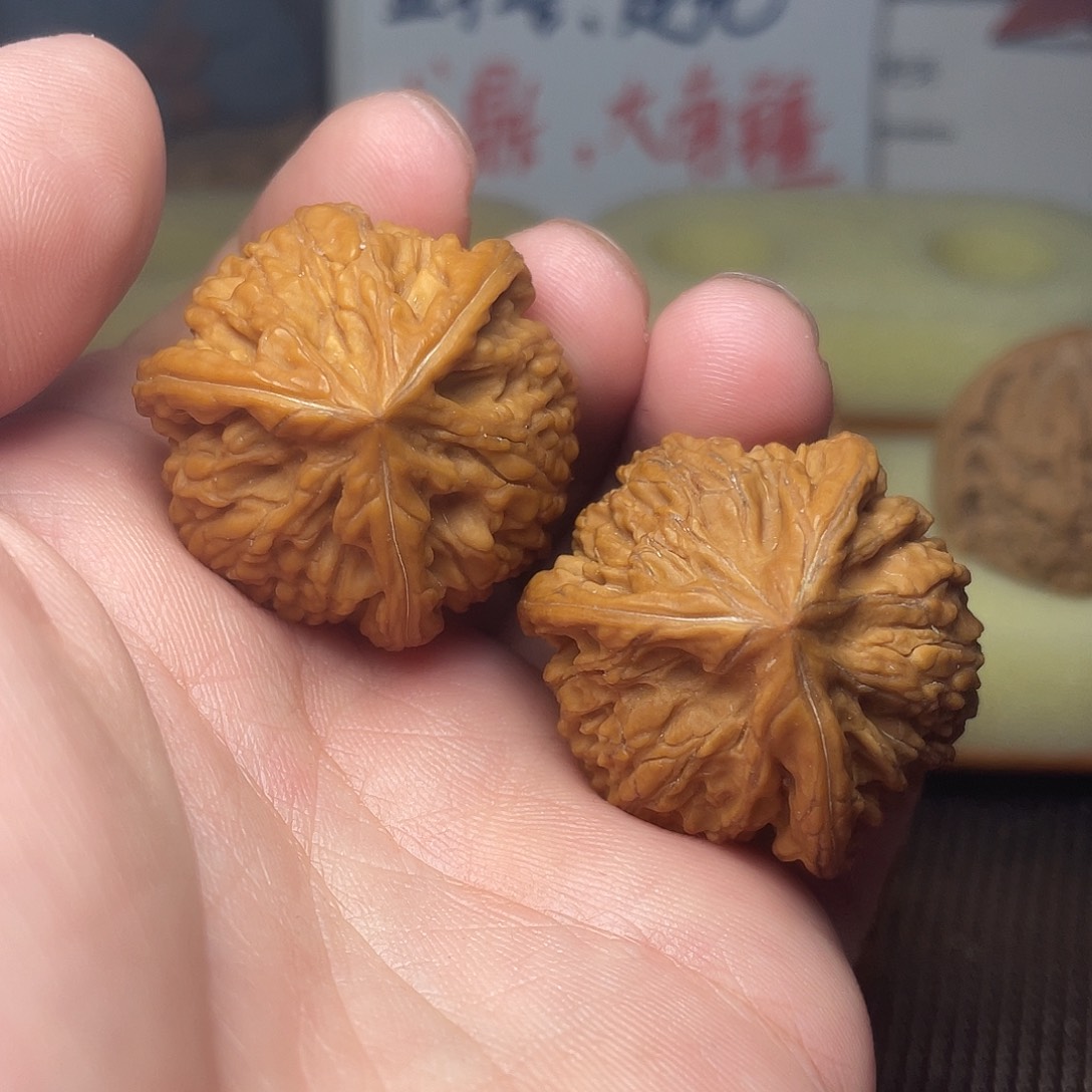 文玩核桃把件卡****?文山