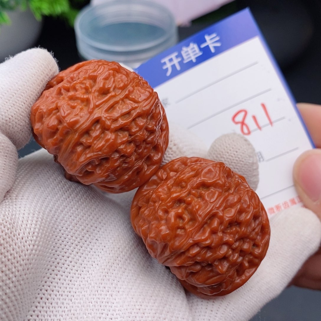 文玩核桃把件40娄王811