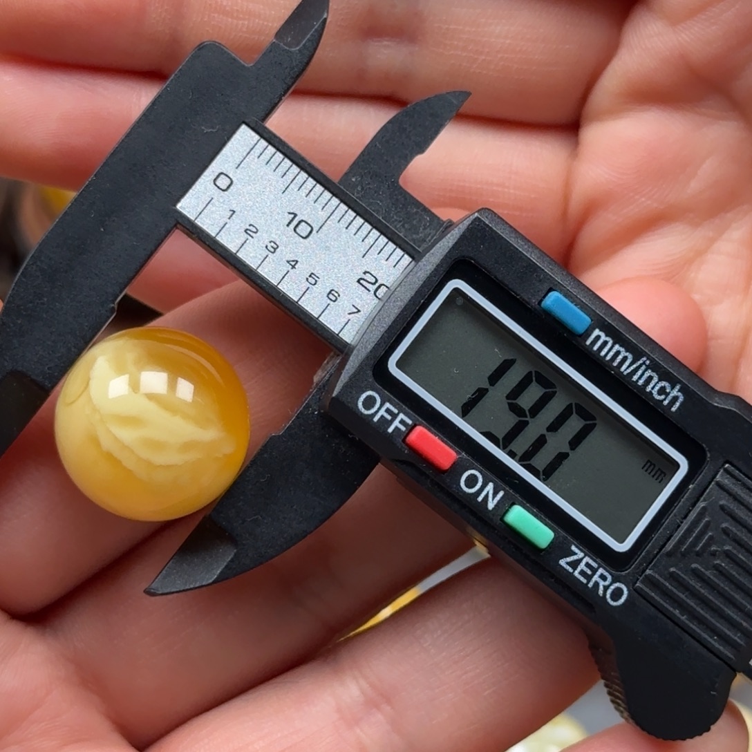 七***时琥珀未镶嵌裸石蜜蜡单珠