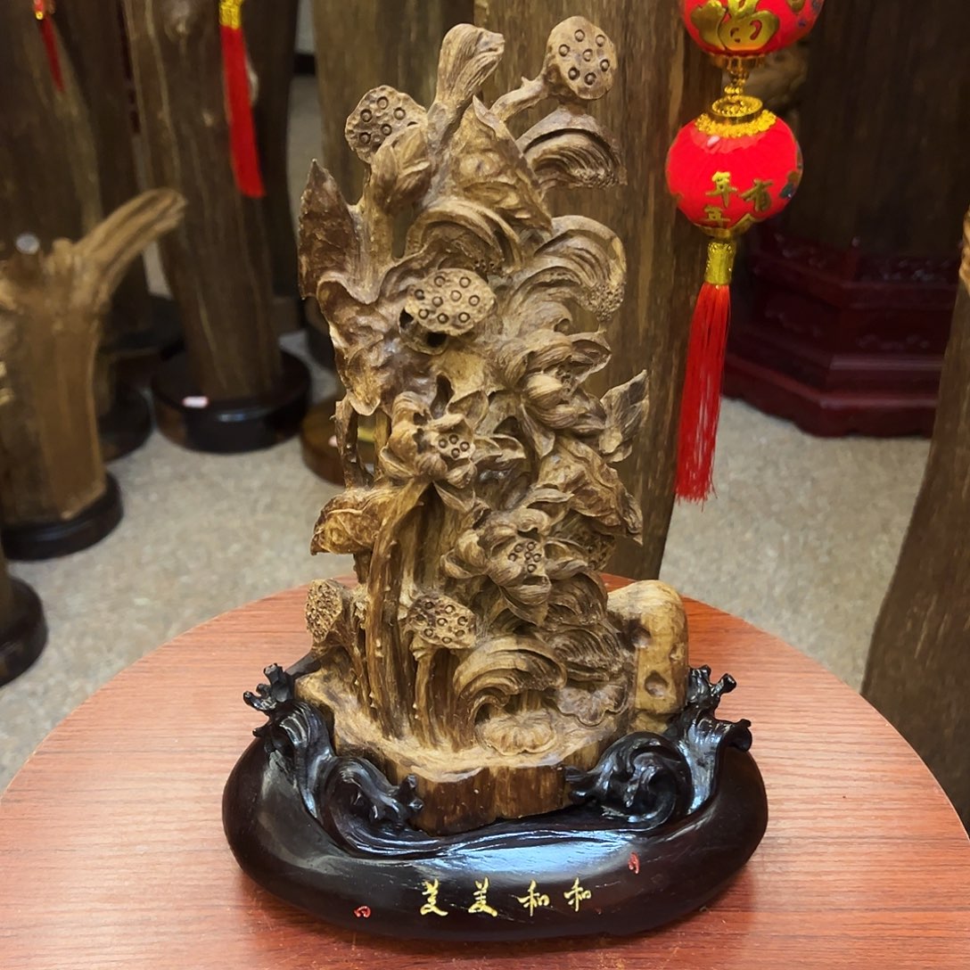 沉香摆件兔****草沉香摆件➕底座