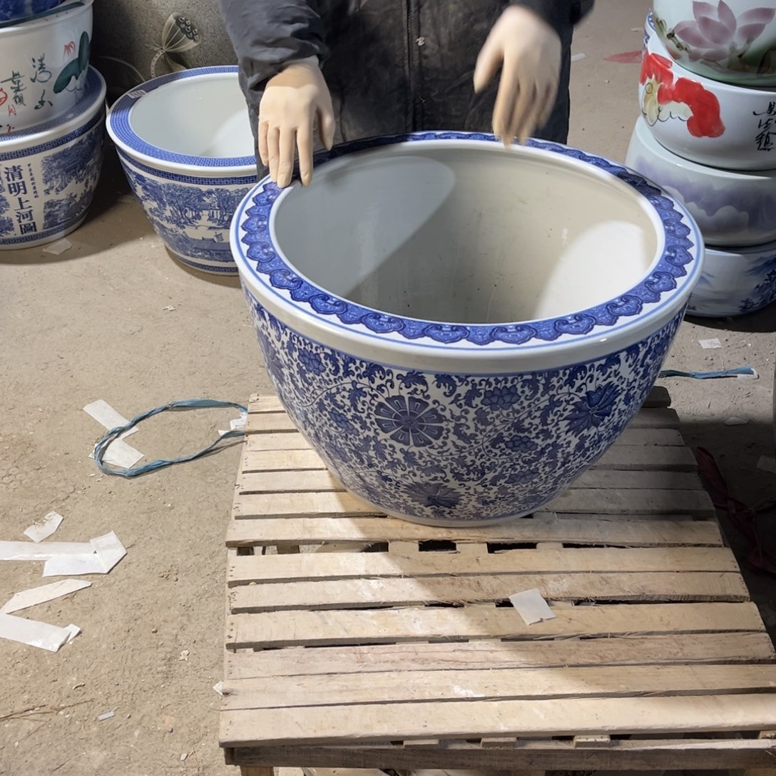 瓷片缠枝莲52.8888888